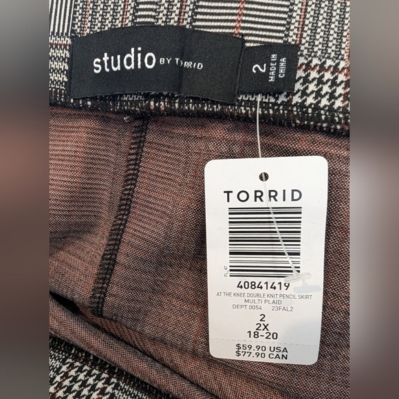 Torrid At The Knee Double Knit plaid jacquard Pencil Skirt Size 2x NWT - Picture 7 of 9